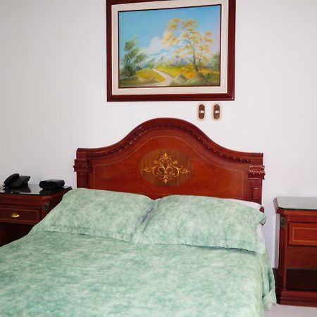 Hotel Quinta Avenida Кукута Экстерьер фото