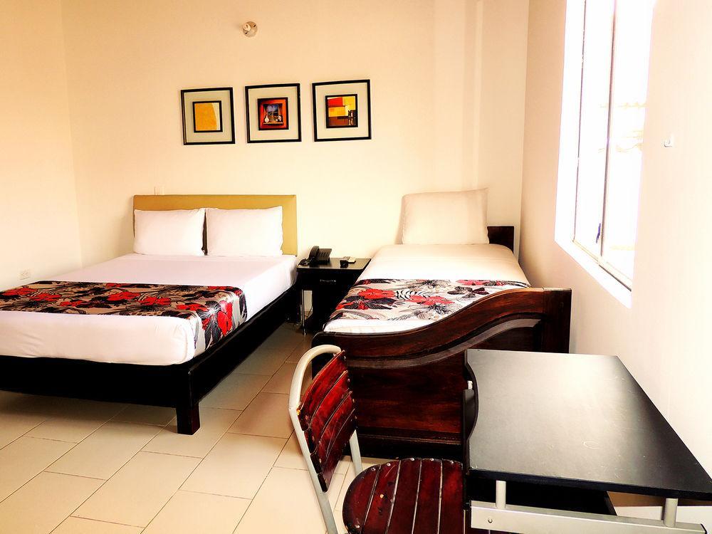 Hotel Quinta Avenida Кукута Экстерьер фото