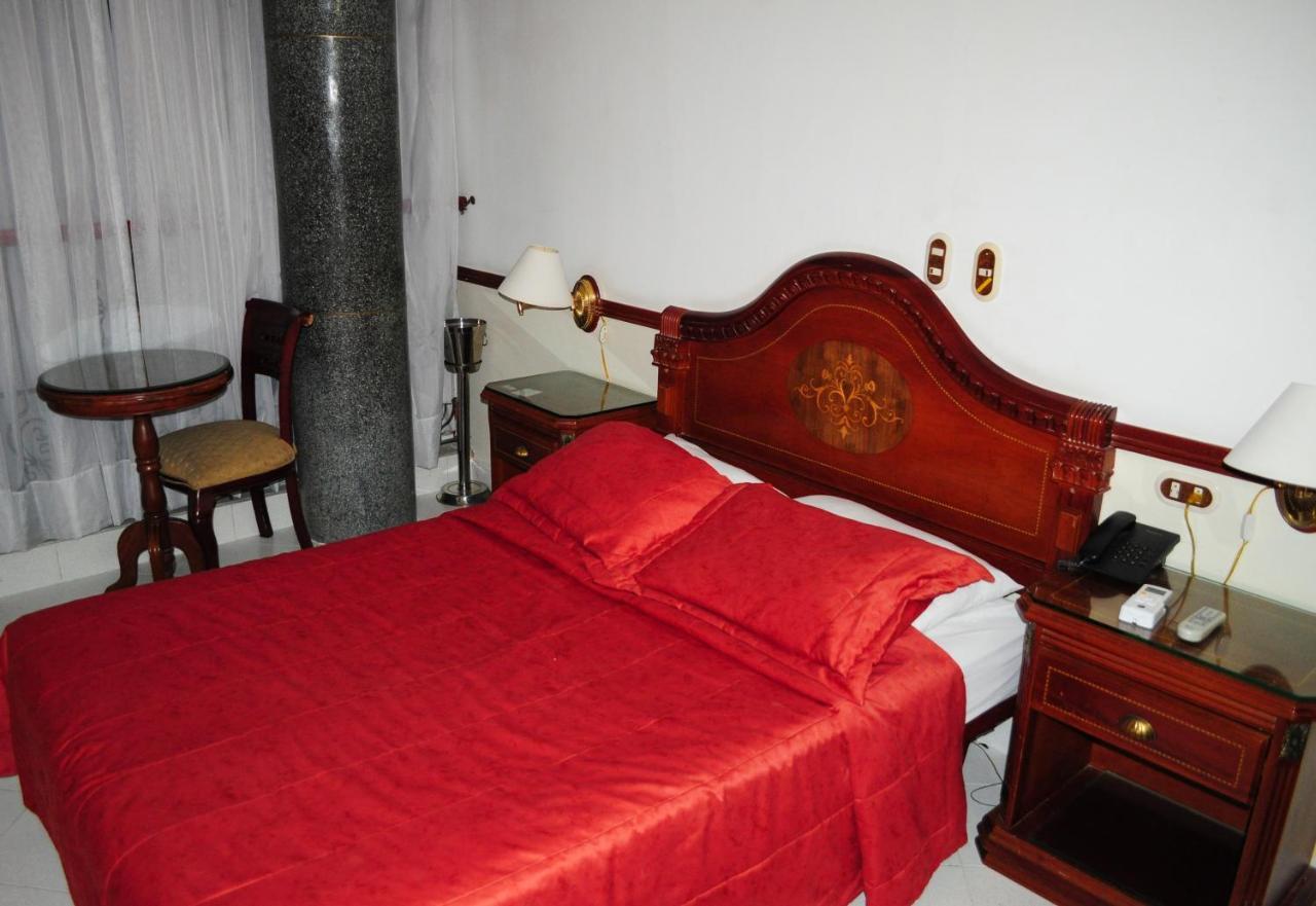 Hotel Quinta Avenida Кукута Экстерьер фото
