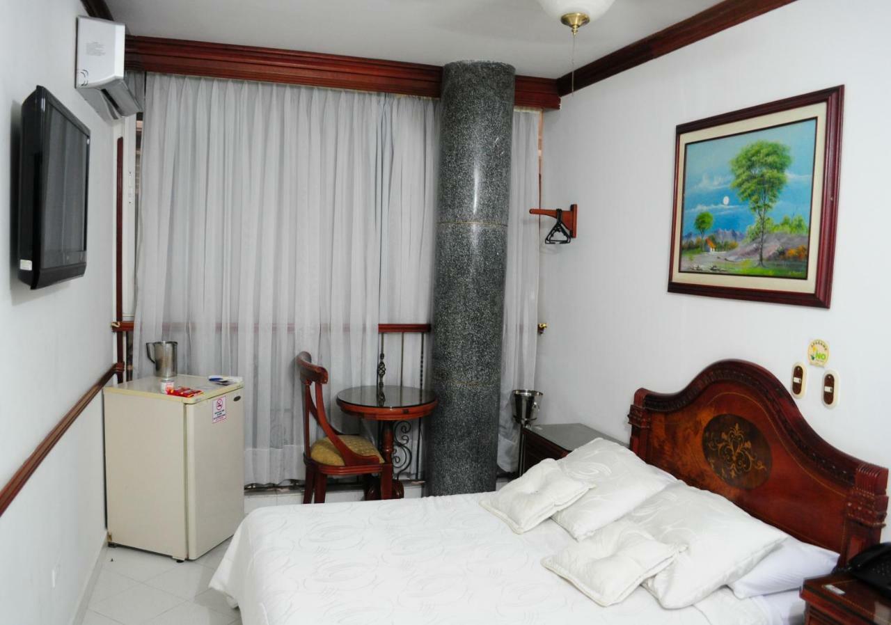Hotel Quinta Avenida Кукута Экстерьер фото